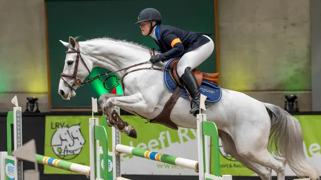 Zara Poels en Clair Z in maart tijdens het nationale LRV kampioenschap