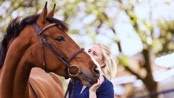 Les besoins nutritionnels spécifiques pour un cheval de compétition 
