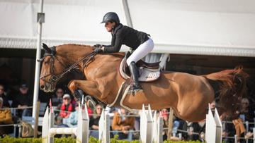 Maëlle Martin et Bise de Bardellières dans le Grand Prix CSI 3* de Royan.