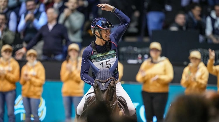 Karim Laghouag et Dream de Viève ont été célébrés comme il se doit par le public du Jumping international de Bordeaux.