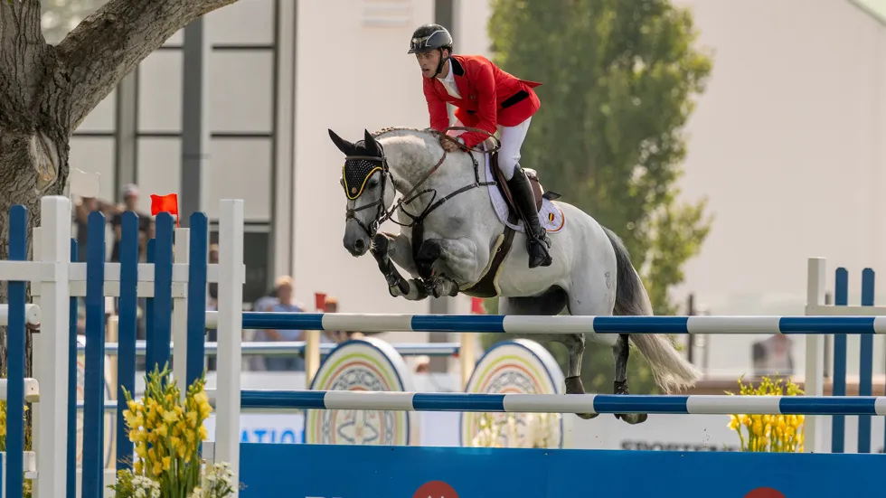 Roy Van Beek schittert in 1m50 Grote Prijs op Sunshine Tour