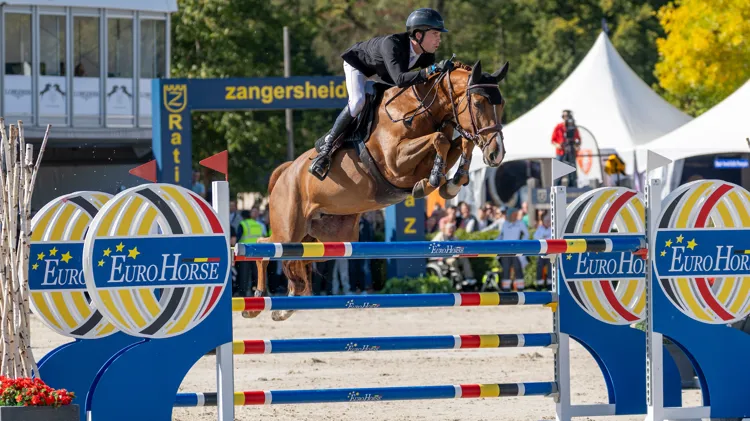 Spits en Touch of Joy pakken de zege