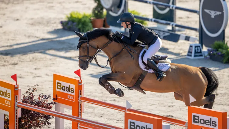 Podiumplaats voor Kimosa van het Kritrahof