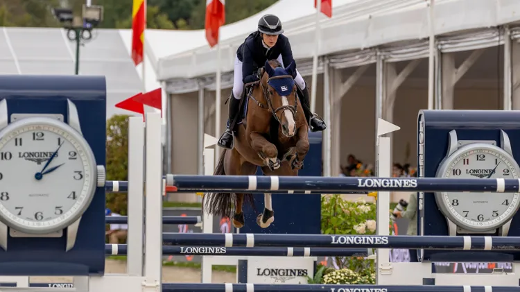 Sniper des Lilas Blancs won de reeks voor 8-jarigen