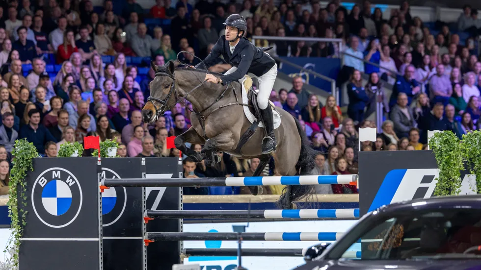 Winst en een nieuwe BMW voor Steve Guerdat