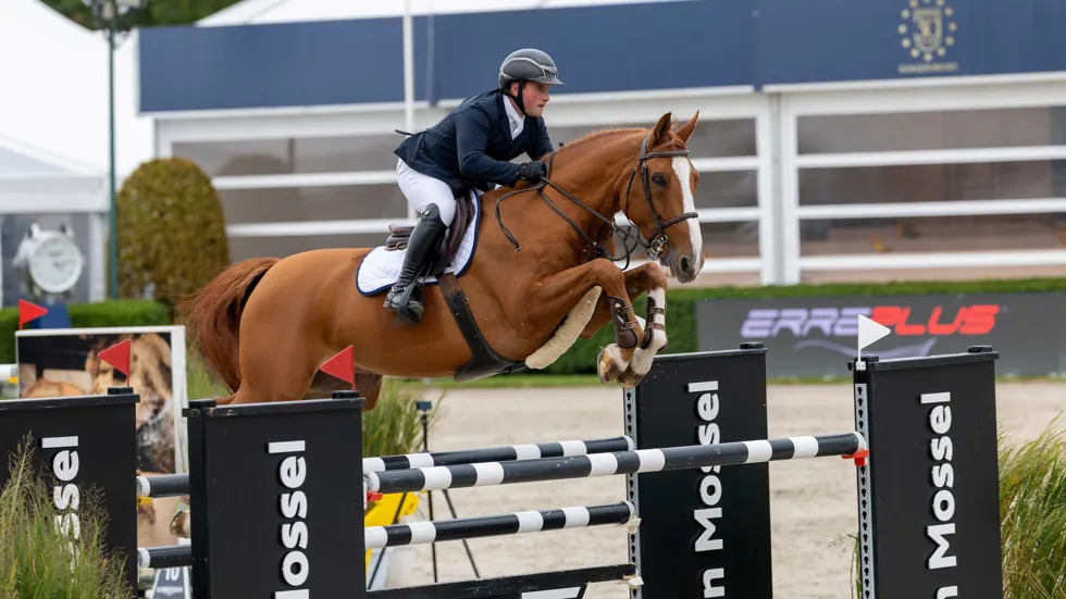 Daniel Deusser krijgt Devino van ’t Langeveld Z onder het zadel
