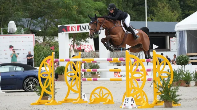 Baron RR Z springt naar winst in 1m50-hoofdrubriek