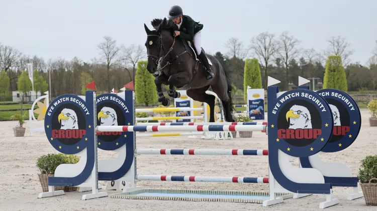 BWP-talent Undercover de Walput pakt zege in openingsreeks