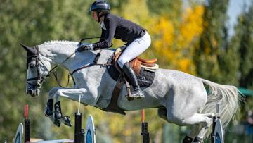 Martin Fuchs et Leone Jei en route pour la victoire à Calgary. 