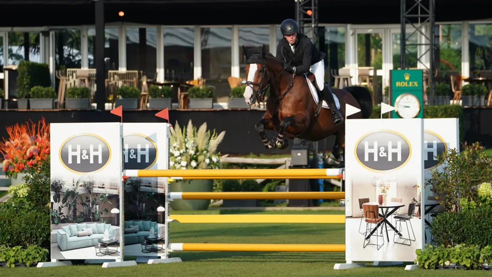 Pippa van de Zandhoeve kennen we nog van onder het zadel van Nicolas Lambrecht