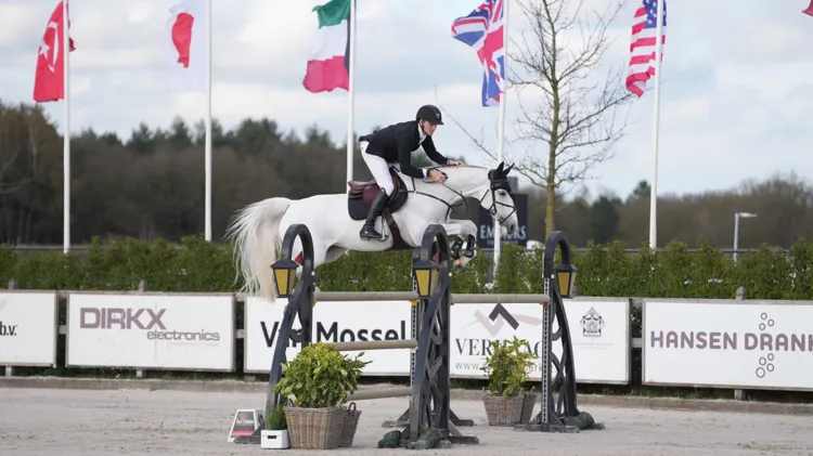 Fleuriske Z wint CSI2* Grote Prijs van Kronenberg