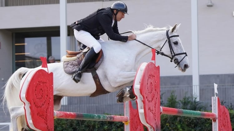 Frantz Ducci springt naar een top drie klassering