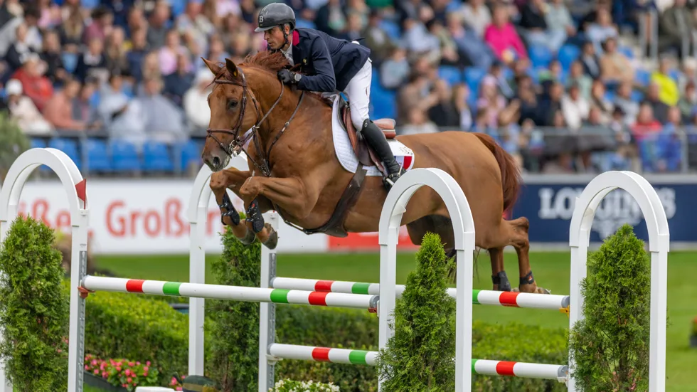 Fringan de Vesquerie bezorgt Epaillard winst in WK-opening
