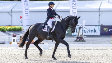 Laura Collett s'est installée en tête du classement provisoire avec Dacapo à l'issue du dressage 