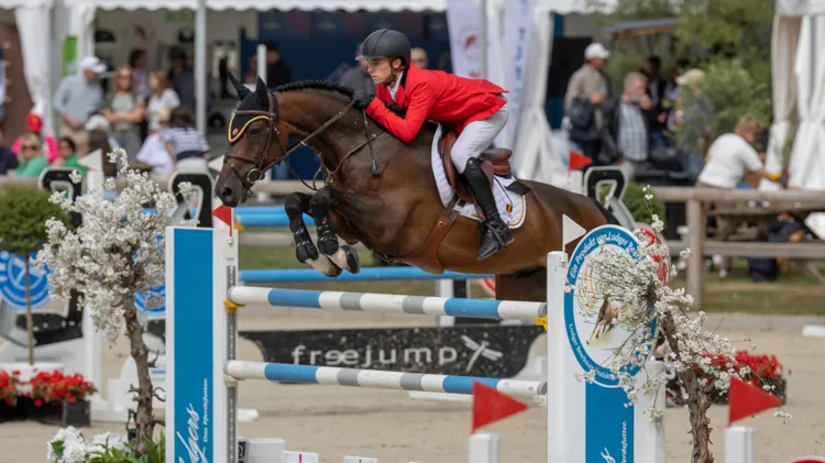 Mathieu Guery onstuitbaar met vierde zege op rij in Oliva