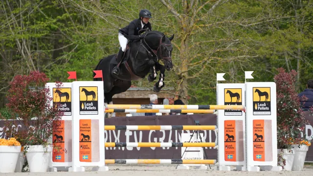 Orak D’Hamwyck T&L springt Vernaet naar topklassering in 1m50-rubriek