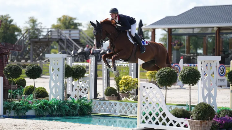 Jack Conlon Gateau et Djinn Cece lors du CSIO Jeunes Cavaliers de Kronenberg.