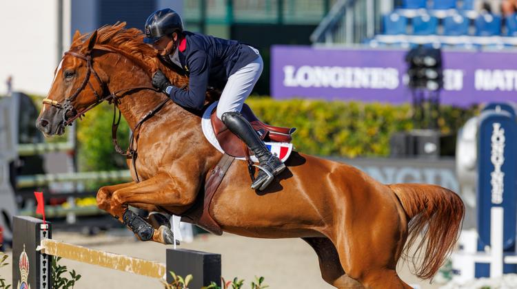 S’il avait également préparé Donatello d’Auge comme plan B, Julien Épaillard a été sélectionné avec Dubaï du Cèdre, ici au CSIO 5*-F de Barcelone.