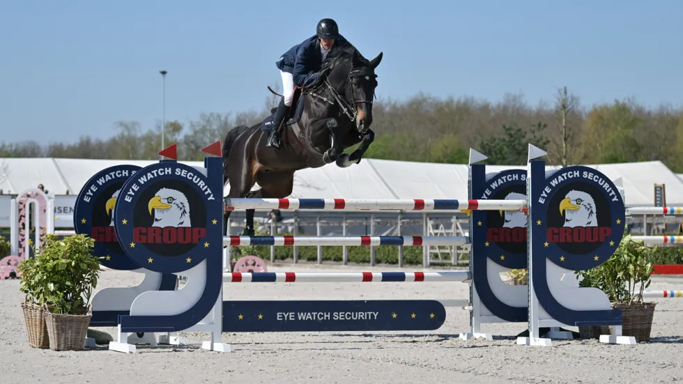 Nick Vrins houdt Belgische eer hoog in 1m45-proef