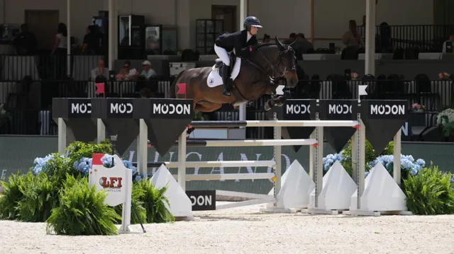 BWP-merrie Ninja JW schittert in viersterren GP Upperville