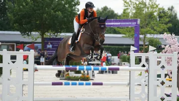 Ici lors des Européens réservés aux Jeunes de Riesenbeck, Nina Houtzager a remporté le Grand Prix réservé aux cavaliers Juniors avec High Five.