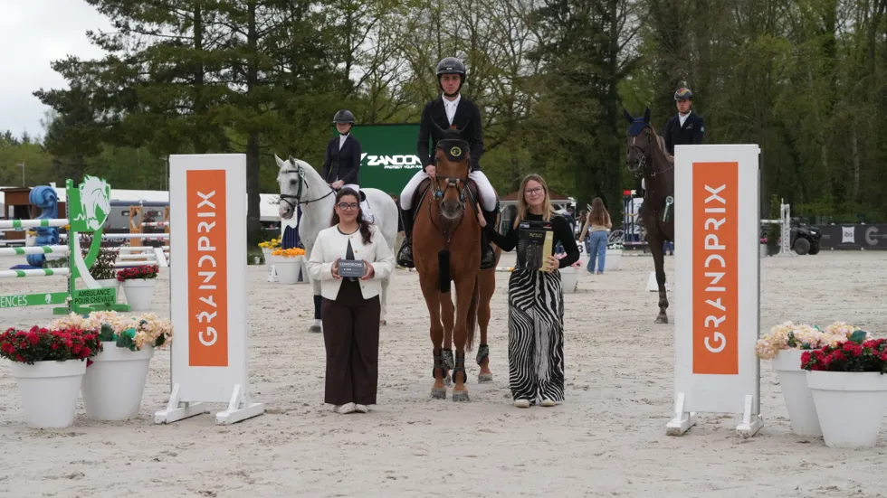 Lambrecht en London’s Bella schitteren in jeugdcompetitie Compiègne