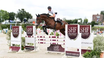 Alexis Gourdin, cavalier spécialisé dans la formation des jeunes chevaux, témoigne des répercussions de la disparition des CIR sur sa saison.