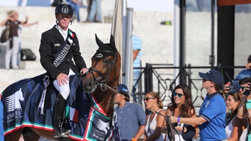 Kay Neatham, ici avec le fabuleux Comme Il Faut 5, monture de Marcus Ehning, à Rome en 2015. 