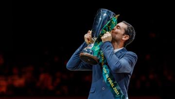 Après Jalisca Solier en 2010 et Alamo en 2018, Steve Guerdat a pu soulever le trophée grâce à Venard de Cerisy ce soir.