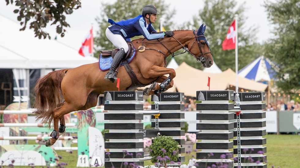 Nicola Philippaerts en H&M Luna van 't Ruytershof Z