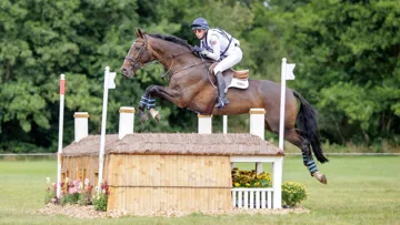 Alice Casburn et Topspin sont en pole position après le cross