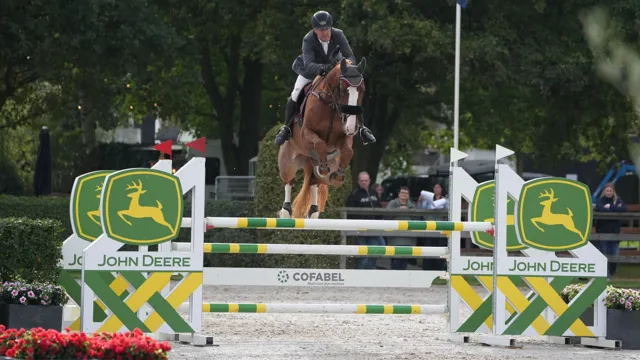 Cattebeke wint 1m45 Gold League GP tijdens Groentenjumping.