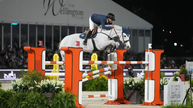 Mark Bluman et Gemma W sur la route de la victoire. 