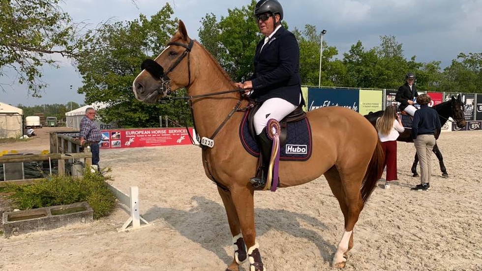 Mike Van Belle sprong naar de overwinning in Oliva