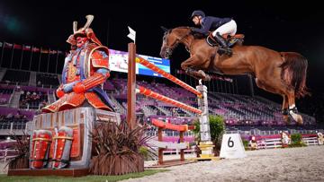 King Edward et Henrik Von Eckermann lors de l'épreuve par équipes aux Jeux olympiques de Tokyo