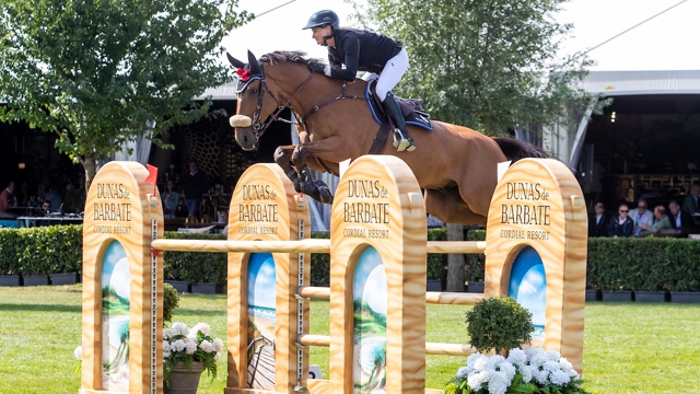 High Star Hero met zijn vorige amazone