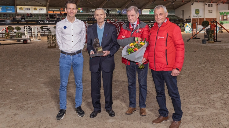 Huldiging van Marcel Van Dijck