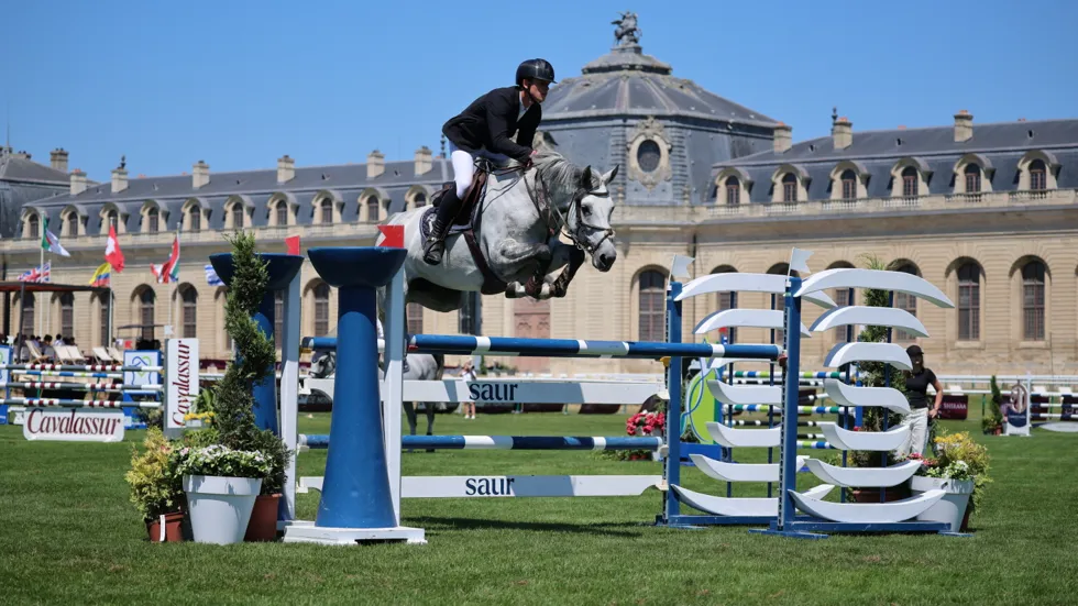 Tim Prouve wint met Cascada op de Chantilly Classic