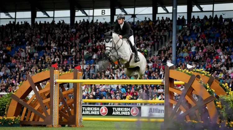 Ayant remporté son premier Grand Prix 5* en début d’année, à Doha, Hello Mango pourrait être une quatrième option pour les Mondiaux.