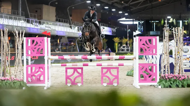 Degeest zet zegereeks verder met winst in 1m30 Grote Prijs