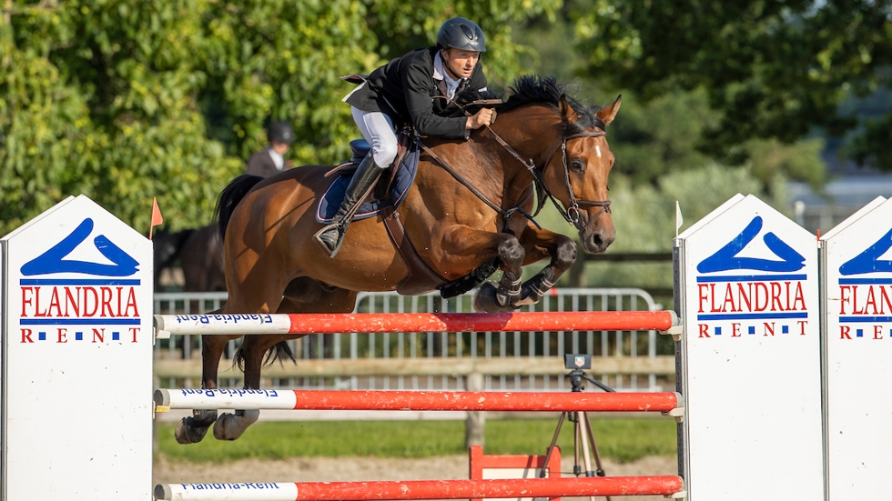 Dubbele winst voor Nico Baerts bij de jonge paarden