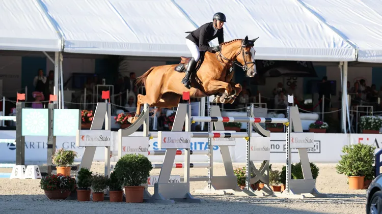 Maurysito de Nuit Z springt naar zilver in viersterren Grote Prijs van Vejer