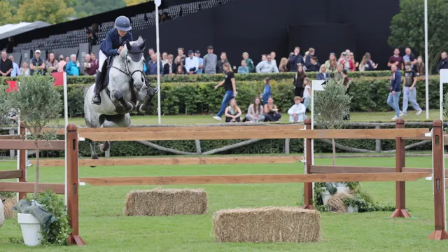 Robin Vermeir en Magic van 't Hulgenrode winnen Brussels Derby