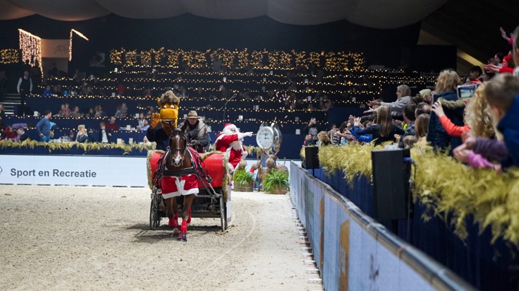 Kerstman Jumping Mechelen