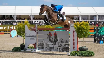 Greta Lepratti et Mercy van't Ruytershof sont les nouveaux champions d'Europe Jeunes Cavaliers.