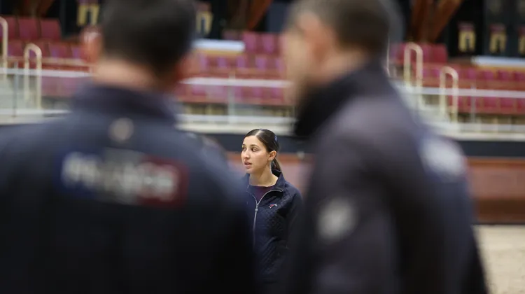 Manon Moutinho, sélectionneuse et entraîneuse nationale de voltige, se réjouit des quatre médailles décrochées par les Bleus aux Mondiaux d’Aix-la-Chapelle.
