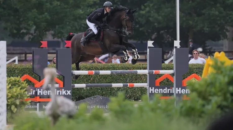 Ubermann BC en Marie Foulon winnen in Azelhof