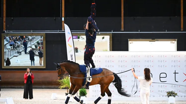 Noëly Thibaudat et Théo Gardies, associés à Sir Sensation, longé par Sirine Abousaïd, se sont imposés dans l'épreuve de Pas-de-Deux du CVI 3* d'Ermelo en avril dernier.
