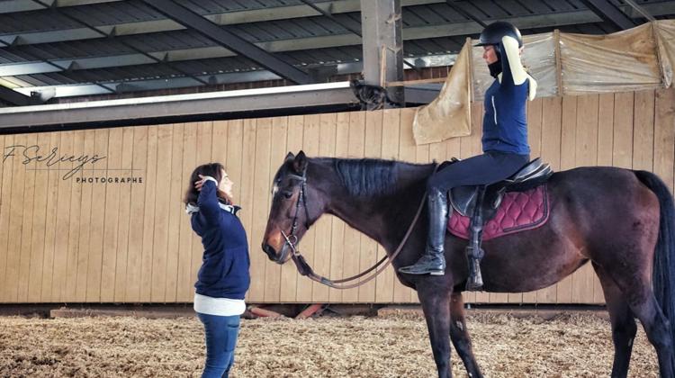 Corriger sa posture à cheval : la méthode Didier Lavergne, sur les conseils de Nathalie Coulais