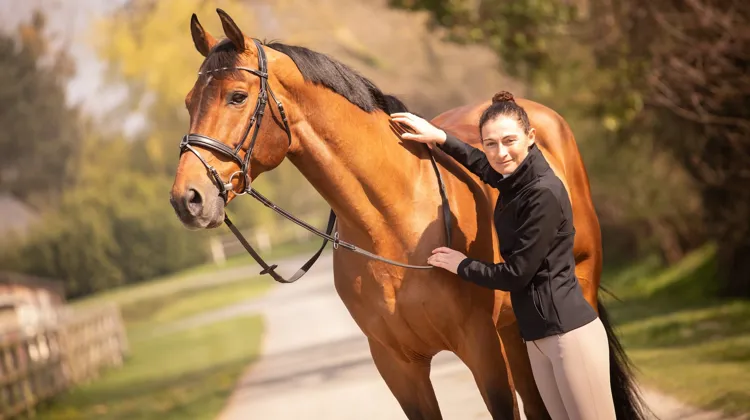 voluant ensemble depuis 2022, Sara Brionne et Grand Duc du Paradiso attirent de plus en plus les regards, étant en passe de franchir le cap des CSI 5*.